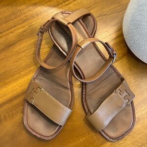 Tory Burch ‘Gabrielle’ ankle strap sandal